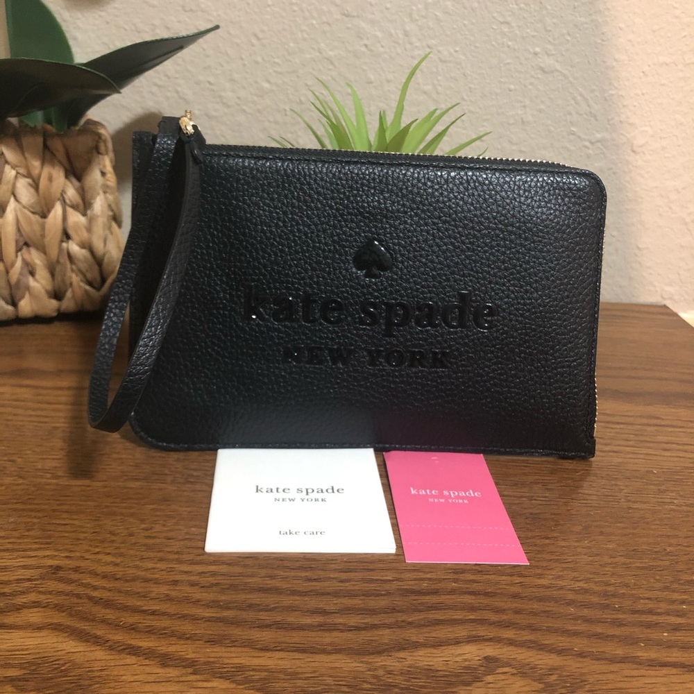 Kate Spade Sienne Leather Wristlet NWT